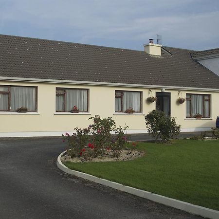 Greenfields Farmhouse Villa Ballylongford Exterior photo